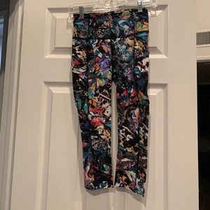 Never worn lululemon work out pants